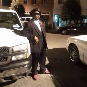 Meet your Posher, Tomango